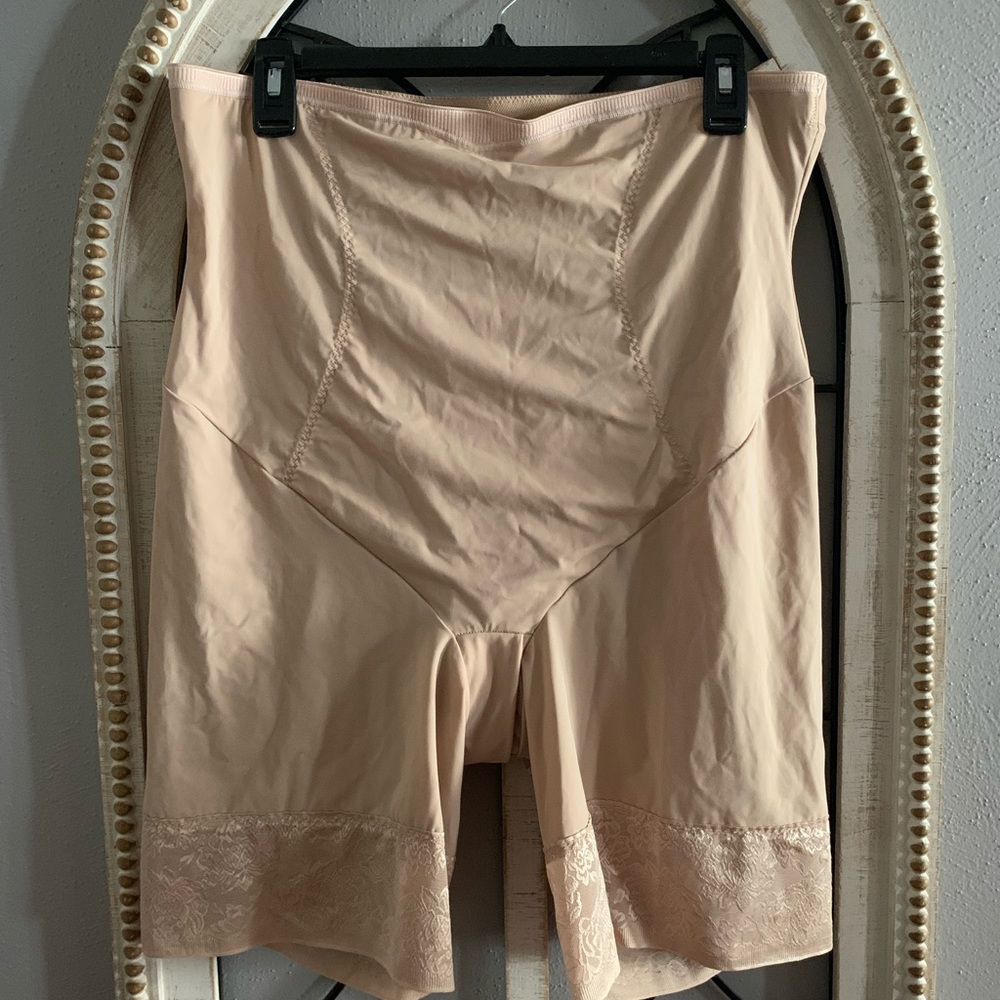 3X Maidenform shapewear